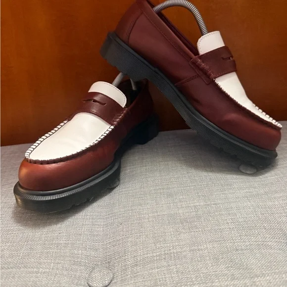 Classic Men's Loafers in Burgundy and White - Picture 6 of 6